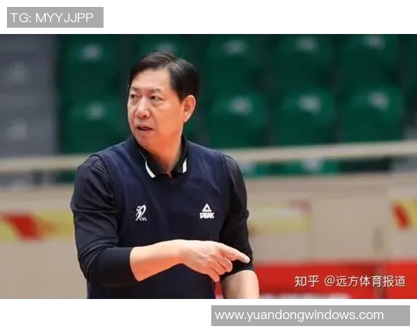 杨芳专访：从排球新星到传奇教练的心路历程与成长故事