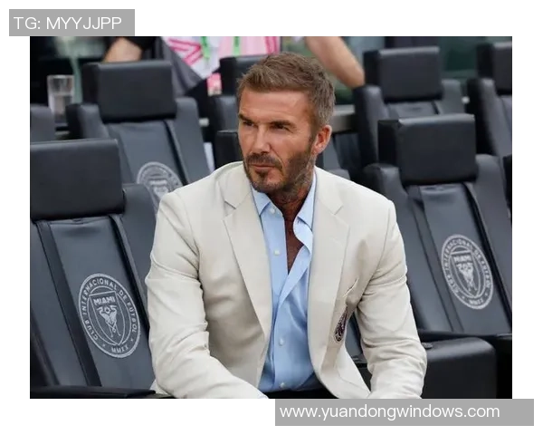 足球明星情感丰富的多情种动作展现球场内外的魅力与风采